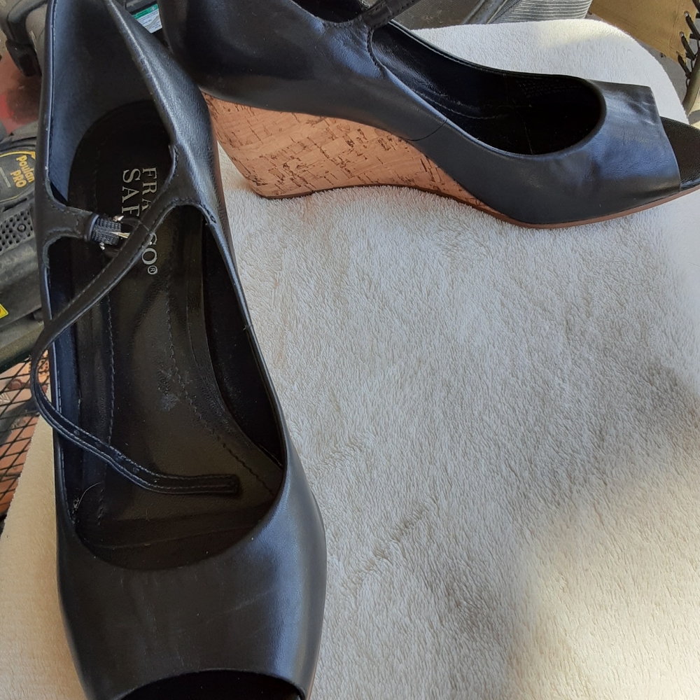 Franco Sarto 9M Black Wedge